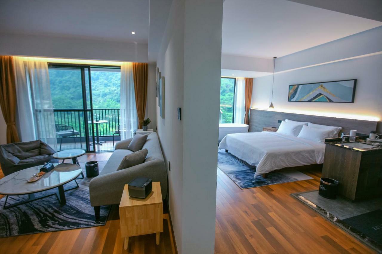 Whispering Mountains Boutique Hotel Zhangjiajie Eksteriør bilde